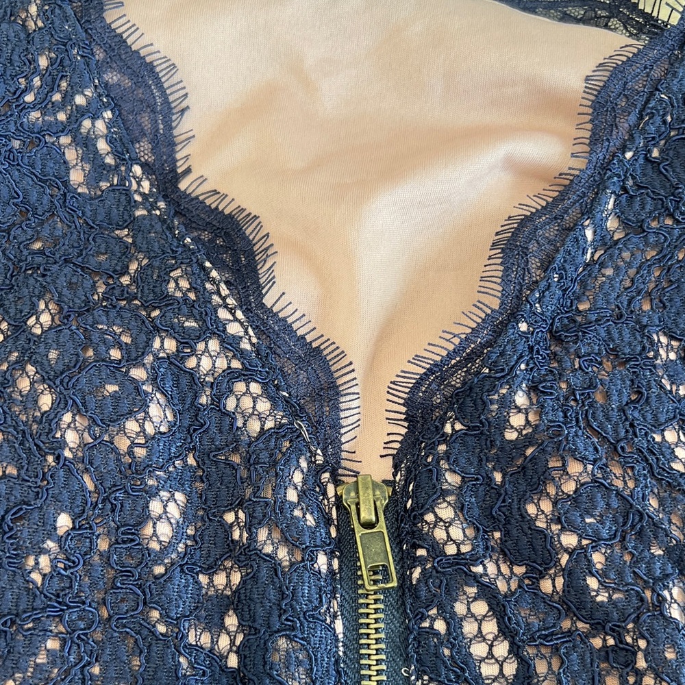 Adrianna Papell  Navy Lace Dress Size 12 NWT - Picture 8 of 8